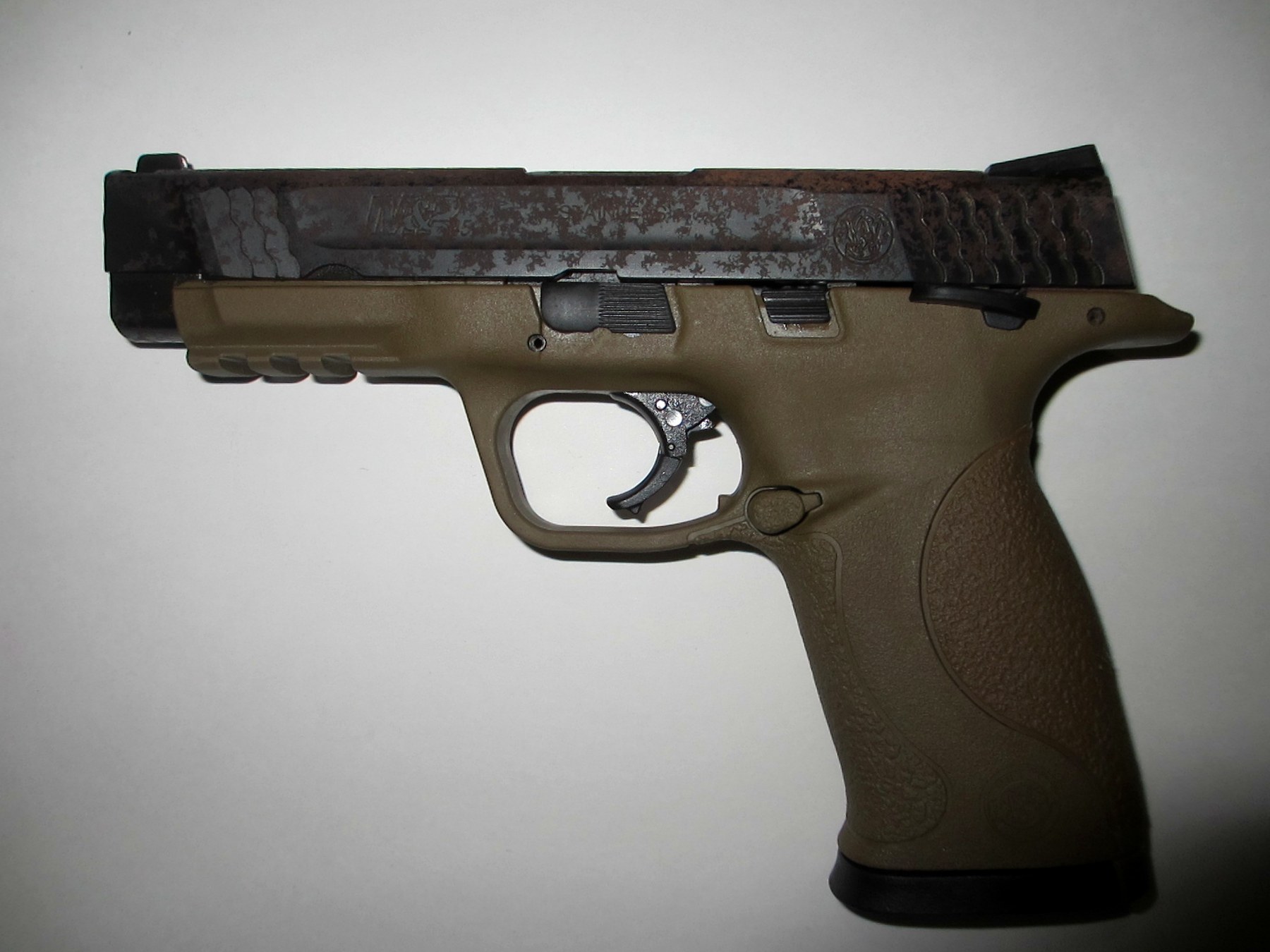 IKKIN Dip It rusted handgun restoration project photo 2